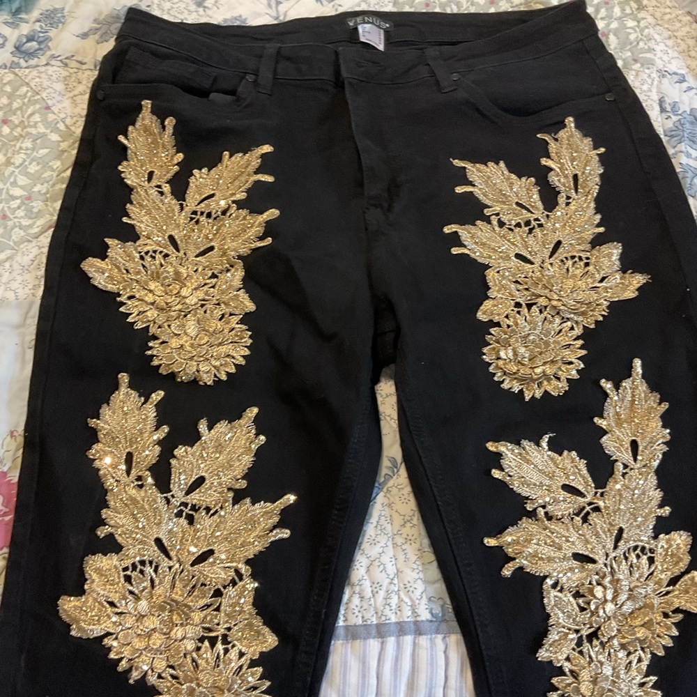 NWOT VENUS Black and Gold Skinny Jeans with Ornate Embroidery